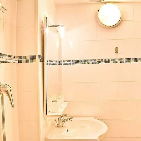 De Bruxelles Hotell Paris