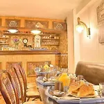 De Bruxelles Hotel 2*